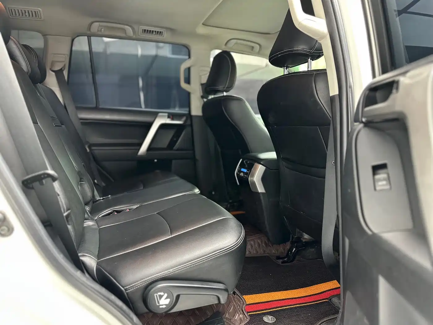 Toyota Prado 2018 3.5L Auto TX фото 11