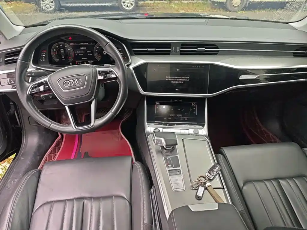 Фото 10 - Audi A6L
