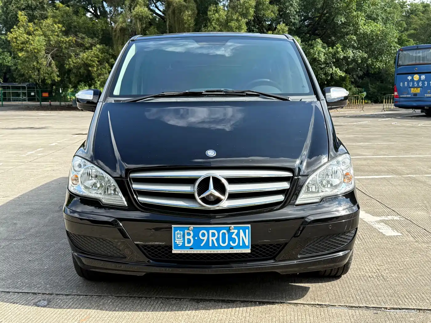 Mercedes-Benz Viano 2013 3.0L Privilege Edition фото 2
