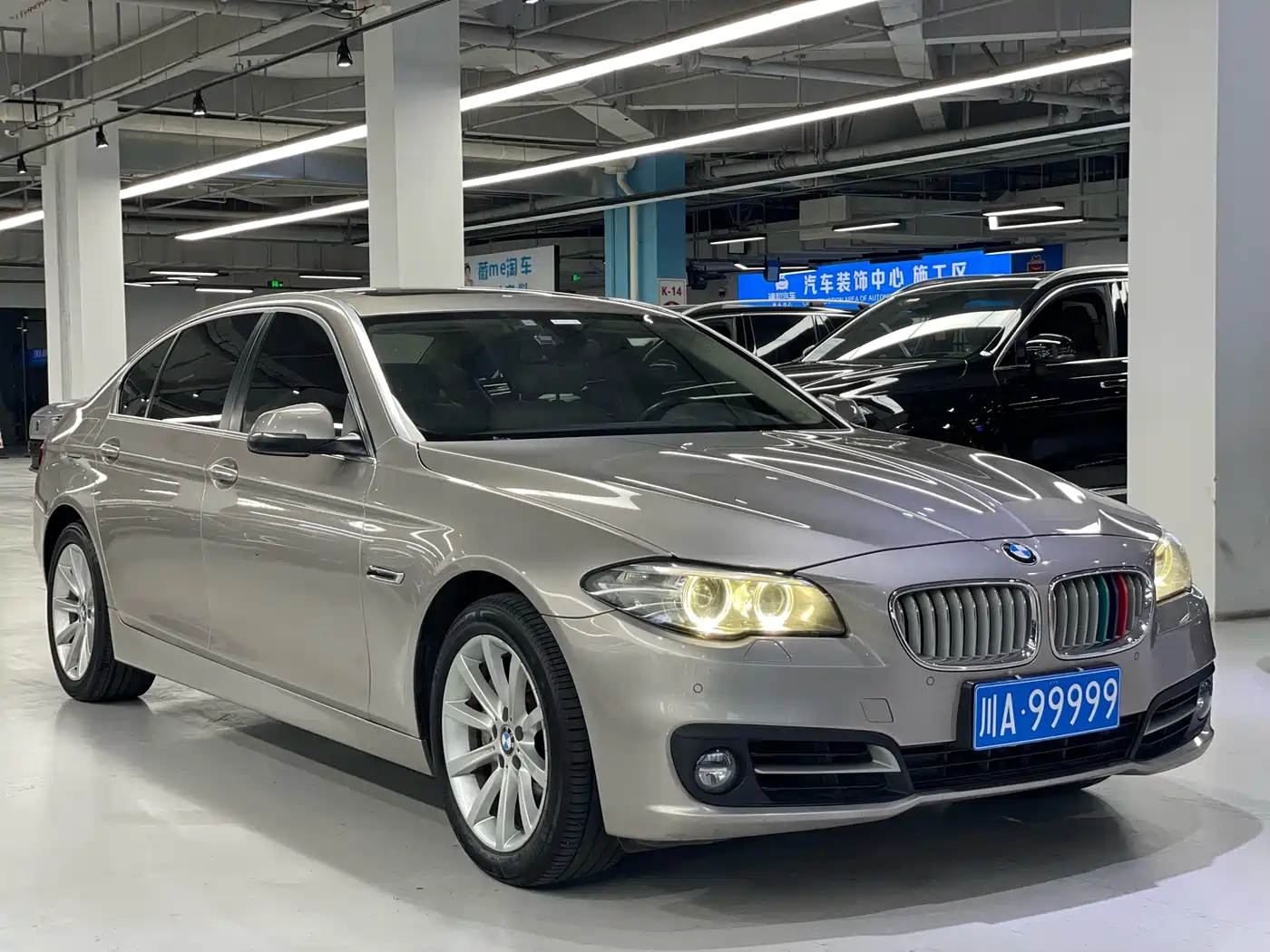 Фото 3 - BMW 5 Series