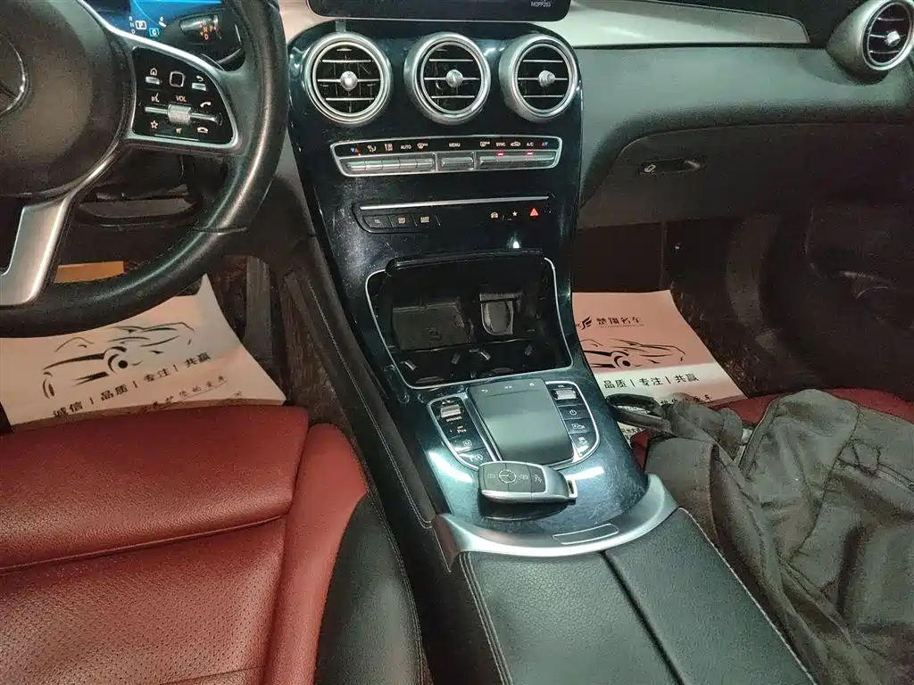Mercedes-Benz GLC 2020 GLC 260 L 4MATIC Luxury фото 14