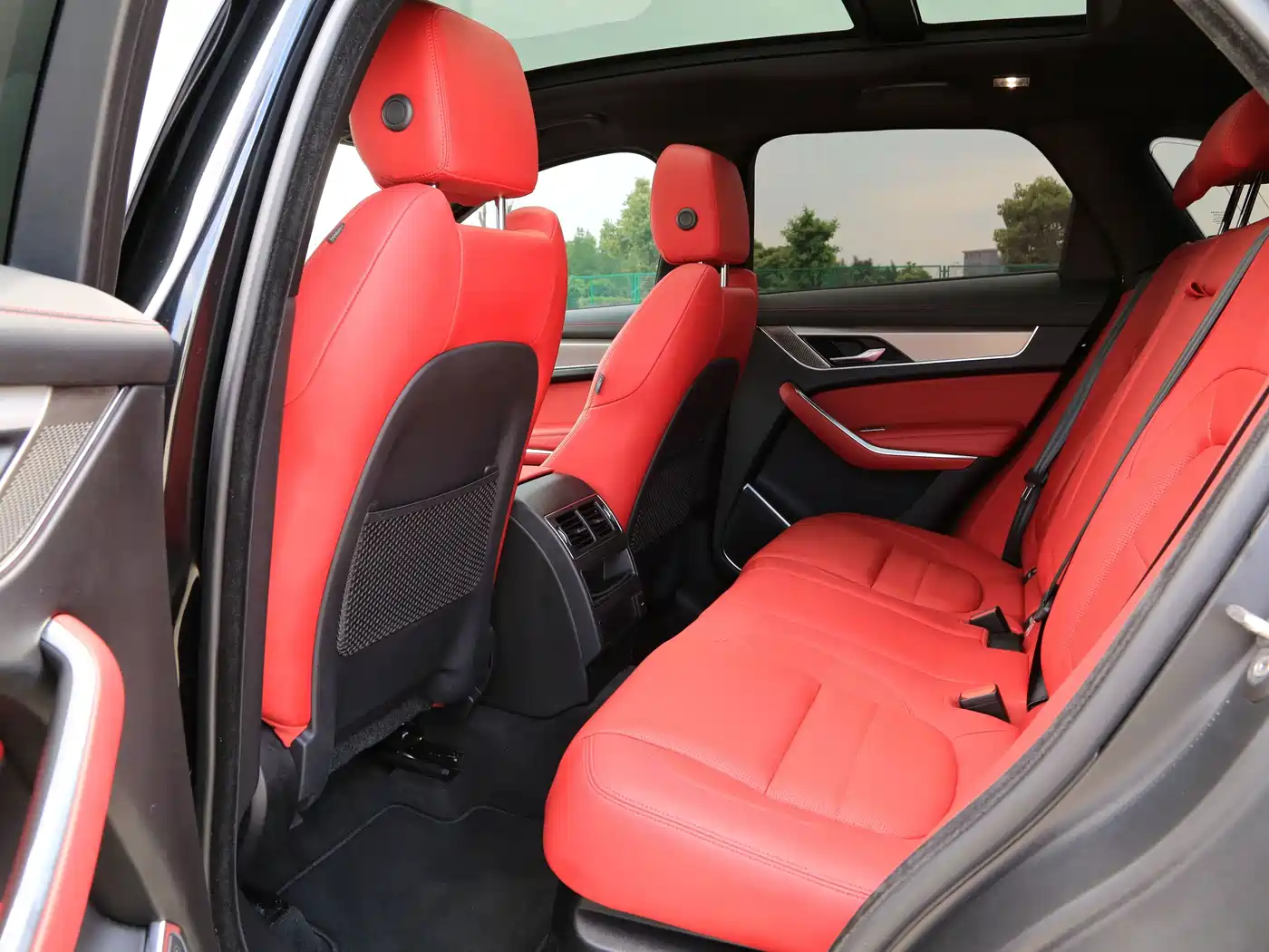 Jaguar F-PACE 2024 2024 P250 R-Dynamic SE