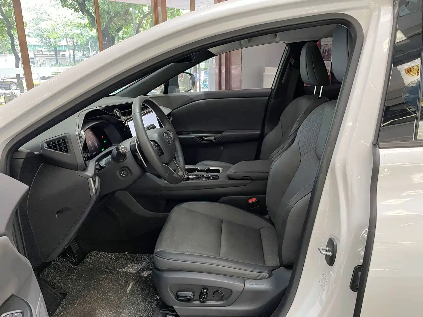 Lexus RZ 2023 2023 450e 4WD Deluxe