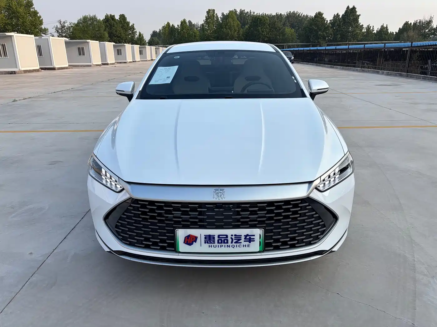 BYD Qin PLUS 2024 Glory Edition DM-i 55KM Leading фото 2