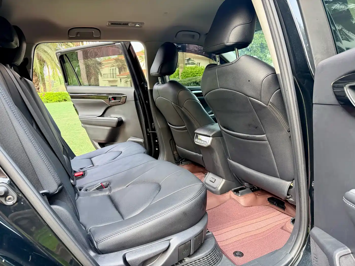 Toyota Highlander 2024 2.5L Smart Hybrid 4WD Elite 7-seater фото 11