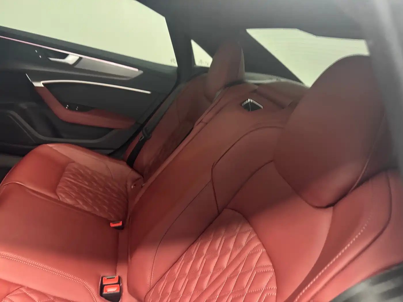 Audi A7L 2024 45TFSI S-line Dream Edition Crystal Package фото 8