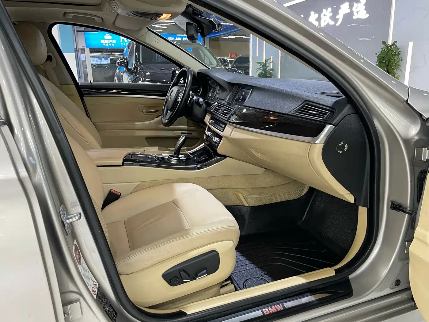 Фото 9 - BMW 5 Series