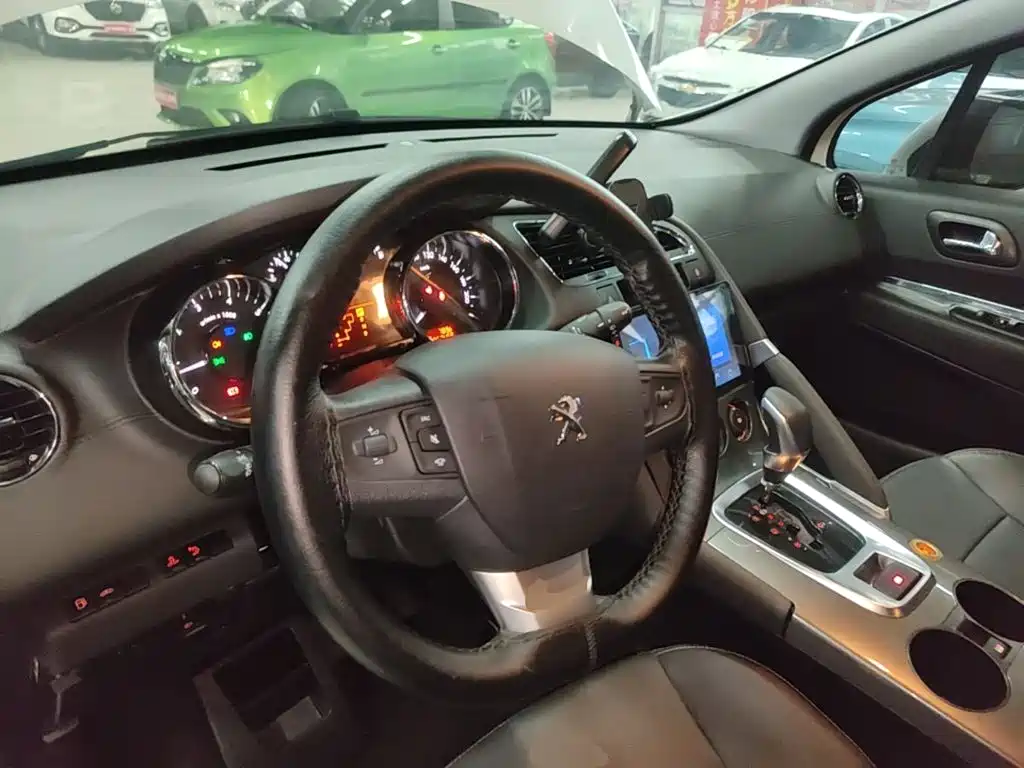 Peugeot 3008 2017 2016 2.0L Automatic Classic Edition
