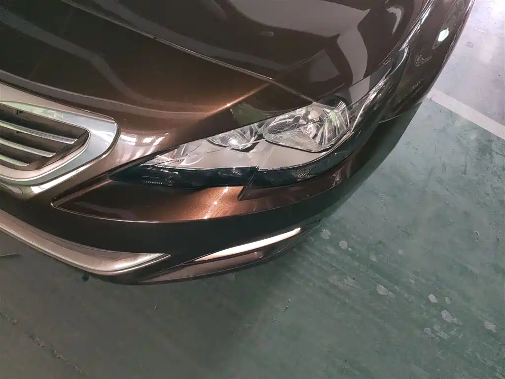 Peugeot 408 2016 1.6T Automatic Luxury Edition фото 15