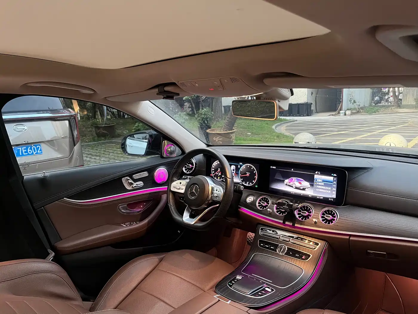 Mercedes-Benz E-Class 2020 E 300 L Luxury Model фото 8