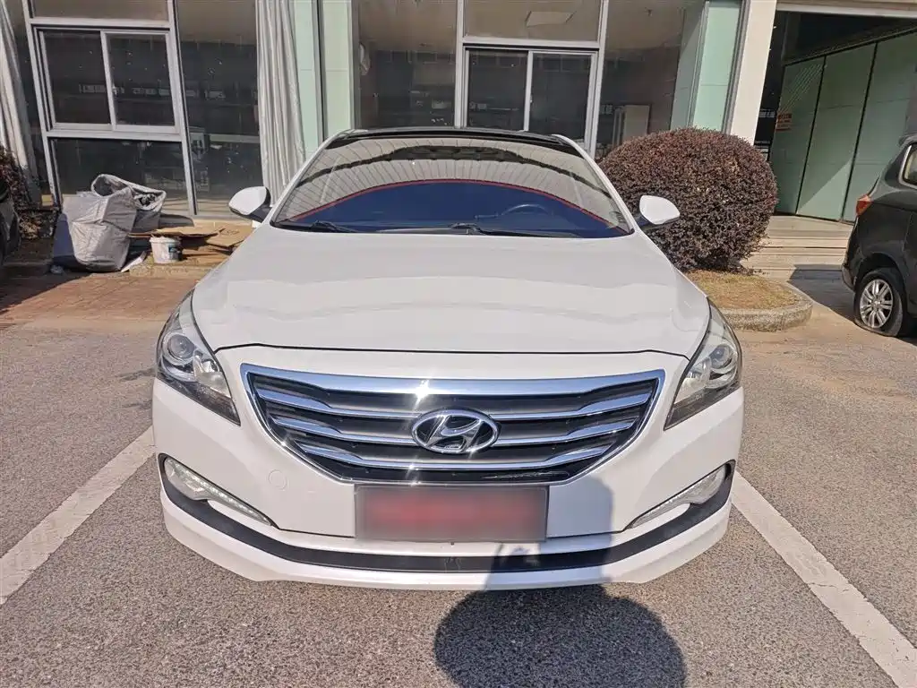 Hyundai Mistra 2014 1.8L Auto Premium DLX фото 2