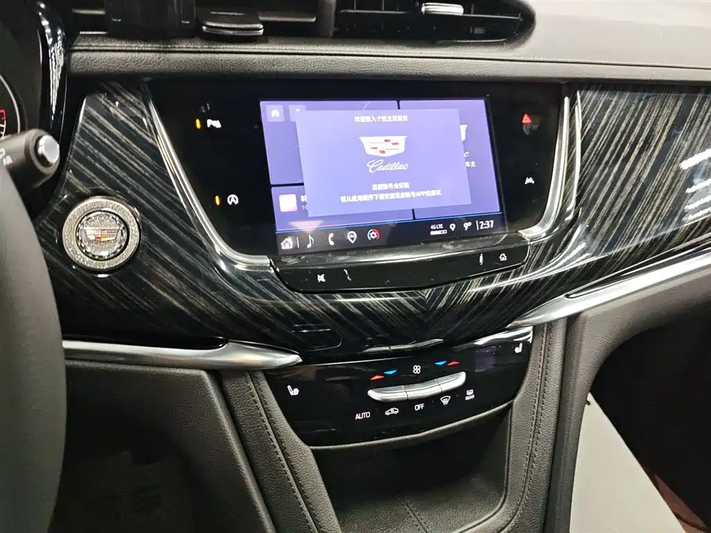 Cadillac XT6 2022 2.0T 6-Seater 2WD Luxury Edition фото 12