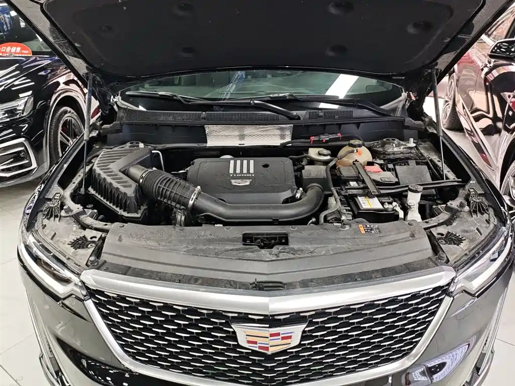 Cadillac XT6 2022 2.0T 6-Seater 2WD Luxury Edition фото 19