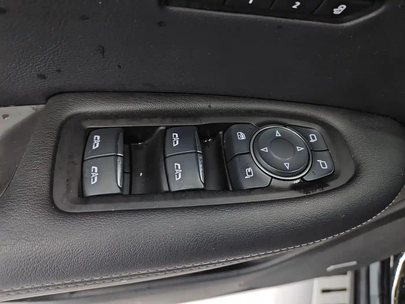Cadillac XT5 2022 2.0T 2WD Luxury фото 16