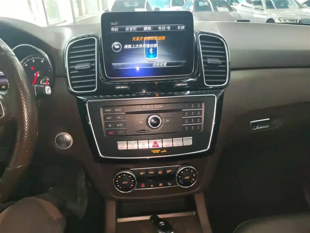Mercedes-Benz GLE 2016 GLE 320 4MATIC Dynamic фото 13