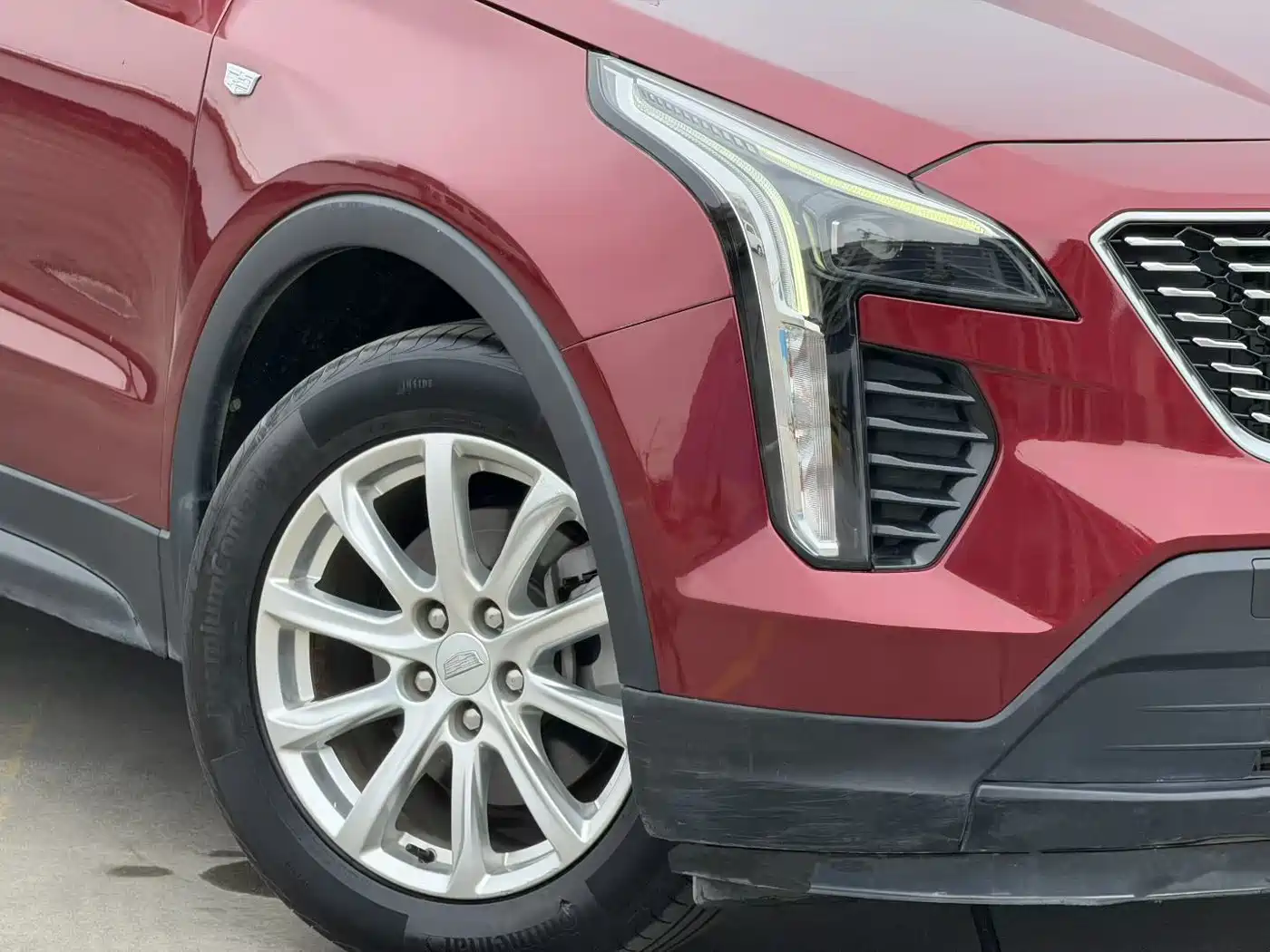 CADILLAC XT4