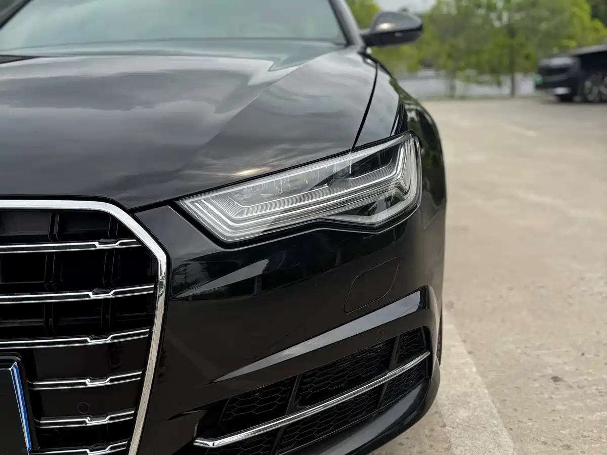 Audi A6L 2018 30th Anniversary 35 TFSI Sport фото 4