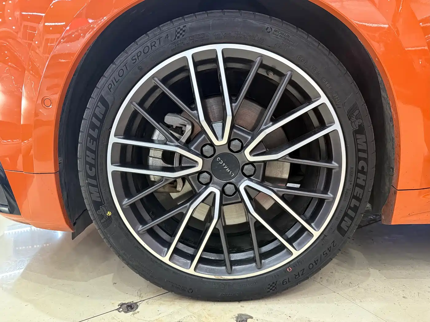 LYNK & CO. 02 HATCHBACK