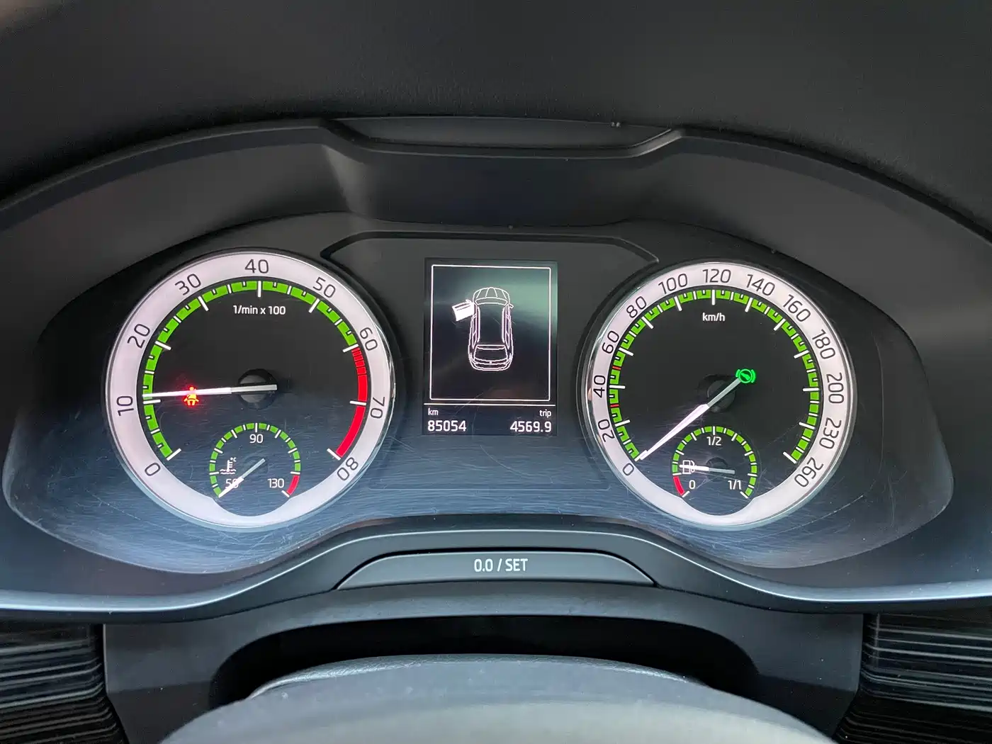 Škoda Kodiaq 2017 TSI330 7-seater 2WD Luxury Edition фото 17