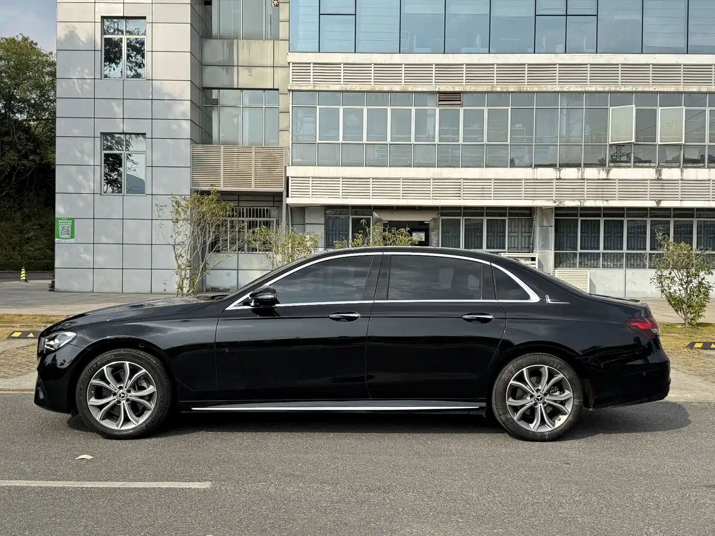  E CLASS