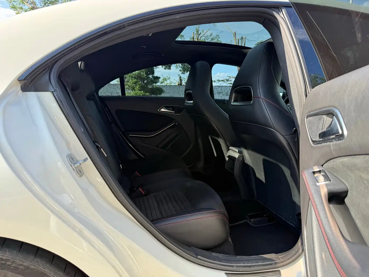 Mercedes-Benz CLA (Import) 2017 CLA 220 4MATIC фото 22