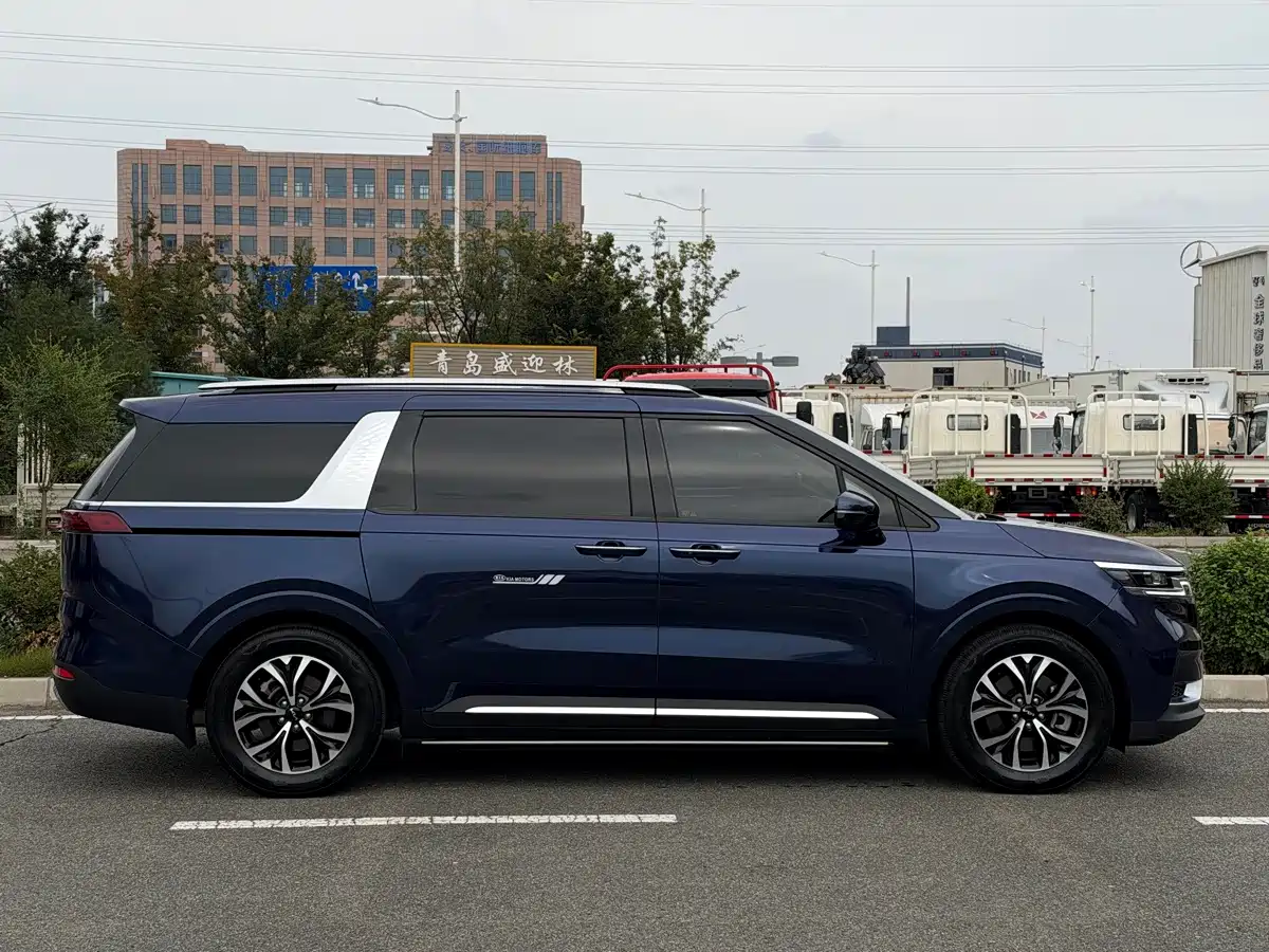 Kia Carnival 2022 2021 2.0T Flagship Edition