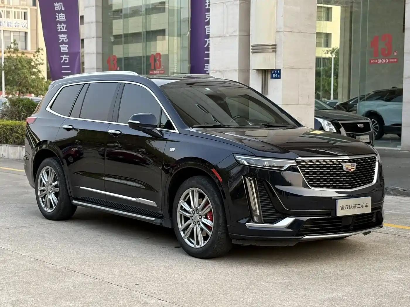 CADILLAC XT6