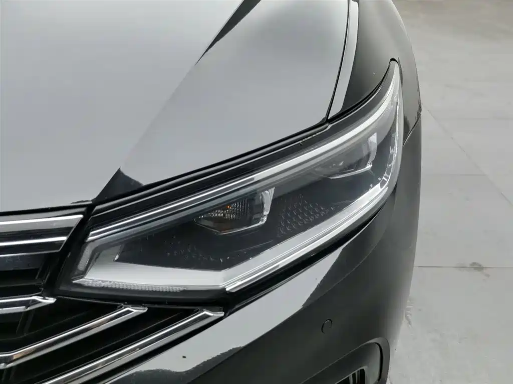 Volkswagen Magotan 2018 330TSI DSG Leading фото 7