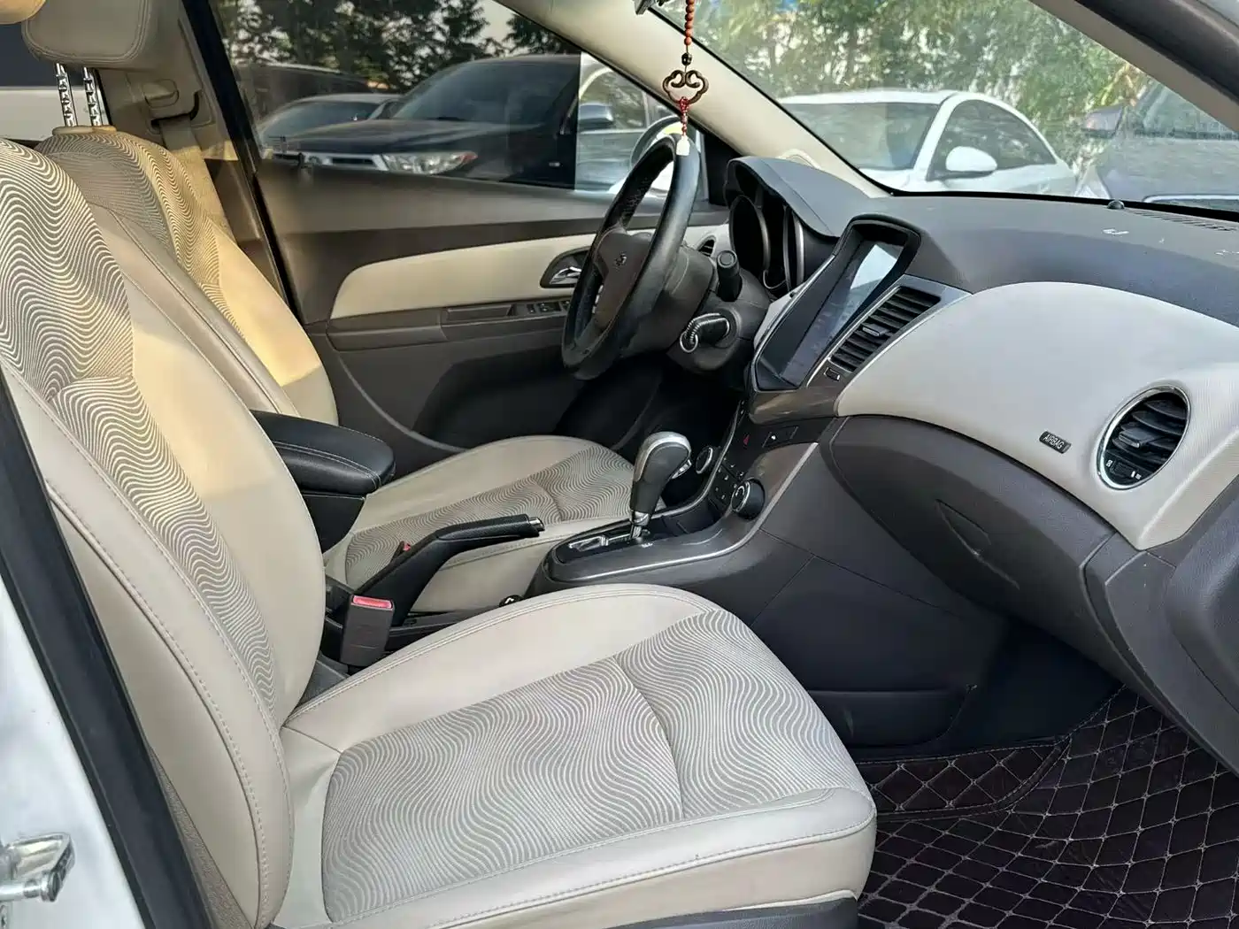 Chevrolet Cruze 2015 1.5L Classic SE AT фото 8