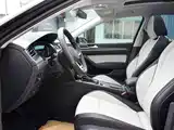 Photo 4 - Volkswagen Magotan