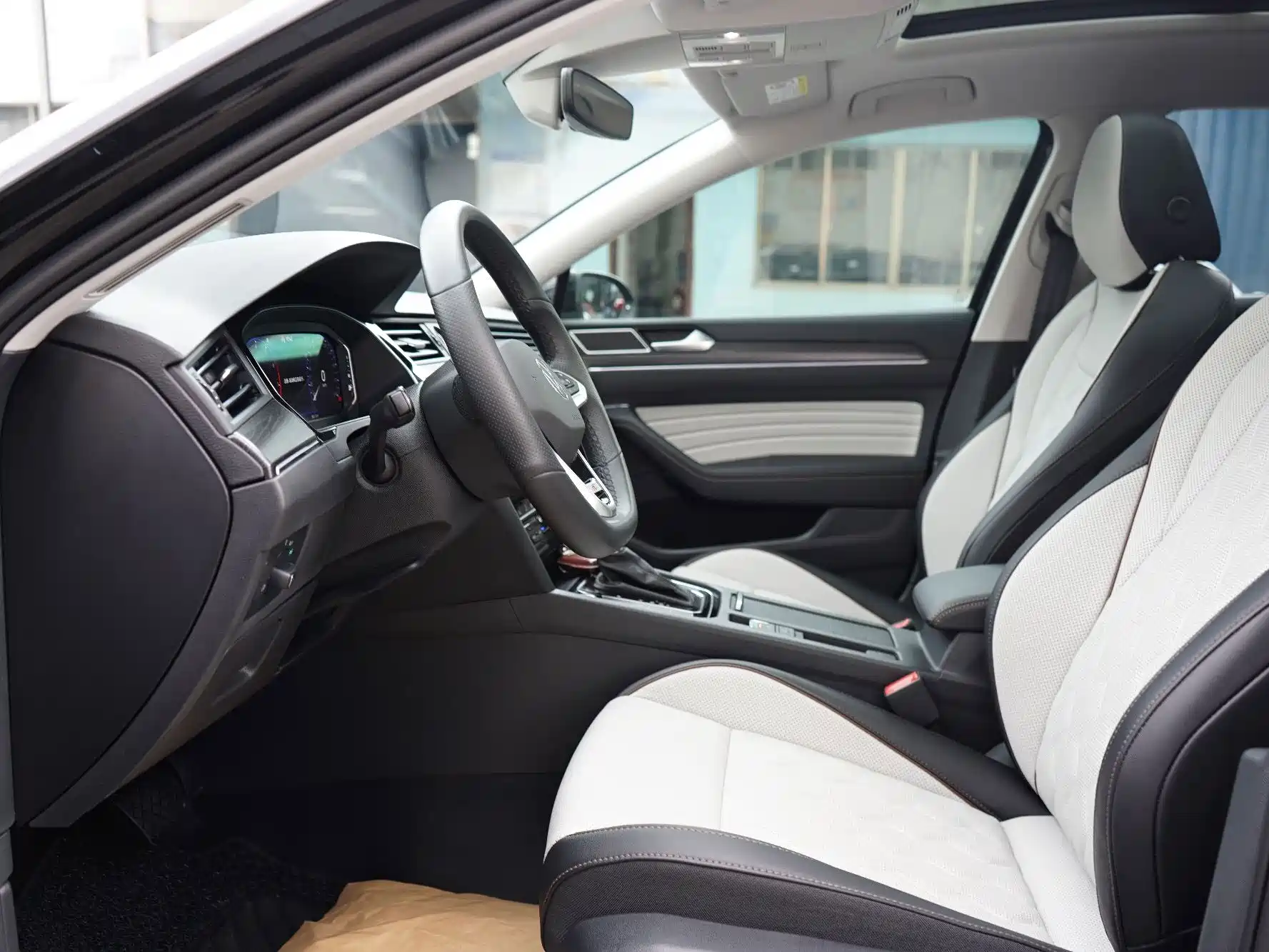 Photo 4 - Volkswagen Magotan
