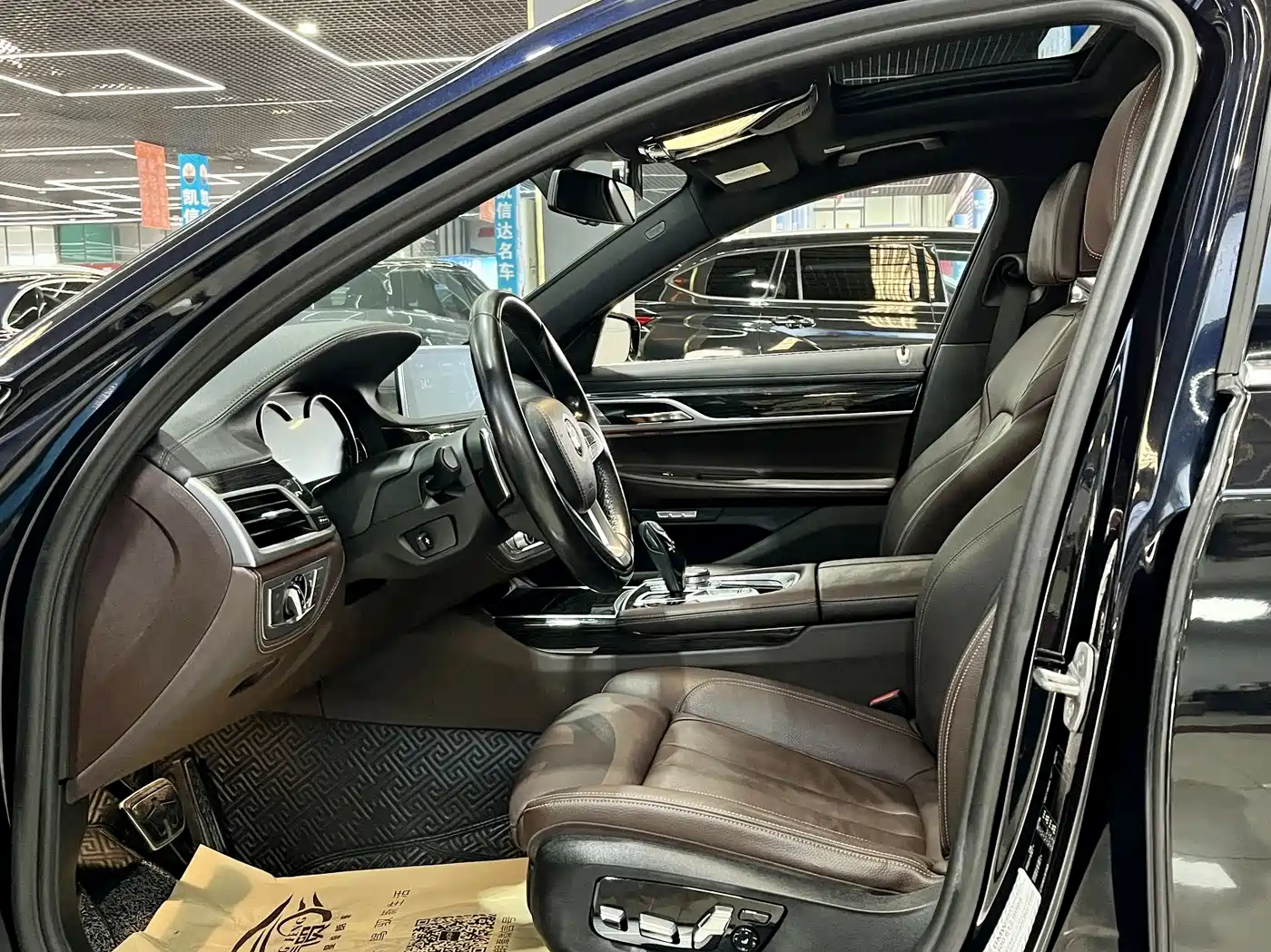 BMW 7 Series 2018 730Li Leading Type M Sport Package фото 13