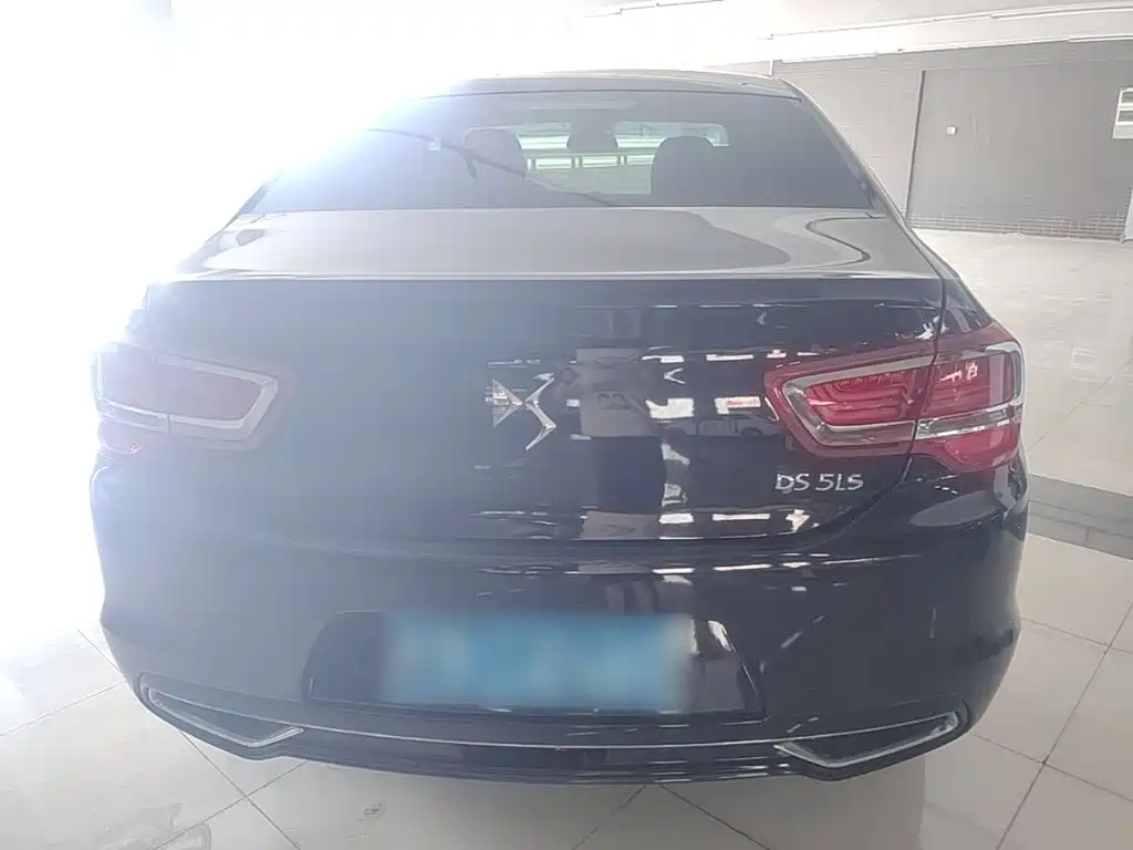 DS 5LS 2015 2014 1.6T Luxury THP160