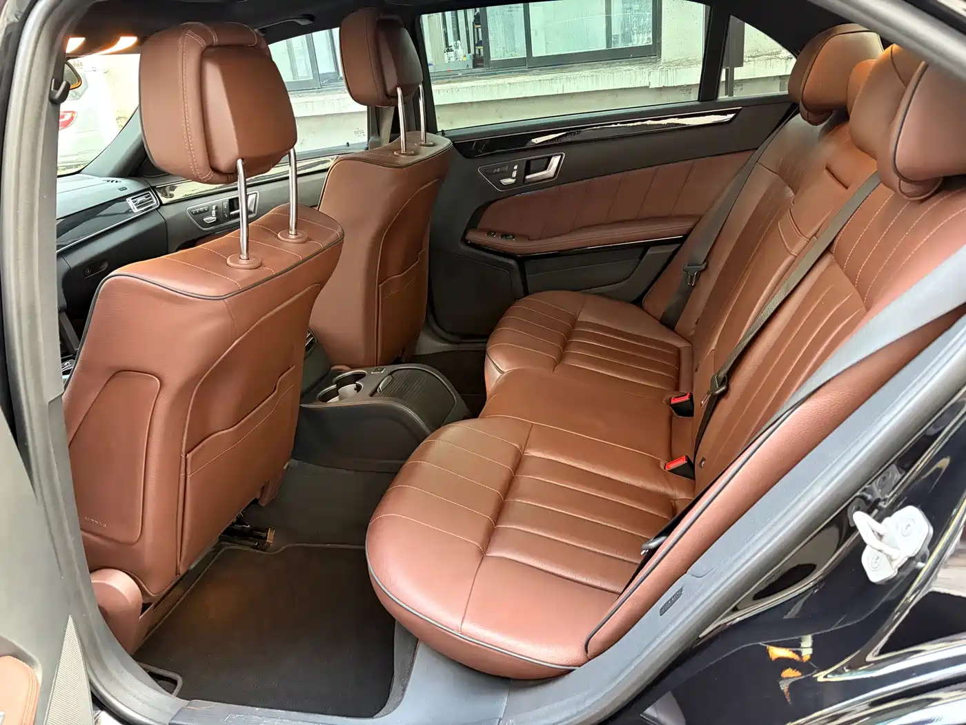 Mercedes-Benz E-Class 2015 E 320 L 4MATIC фото 13