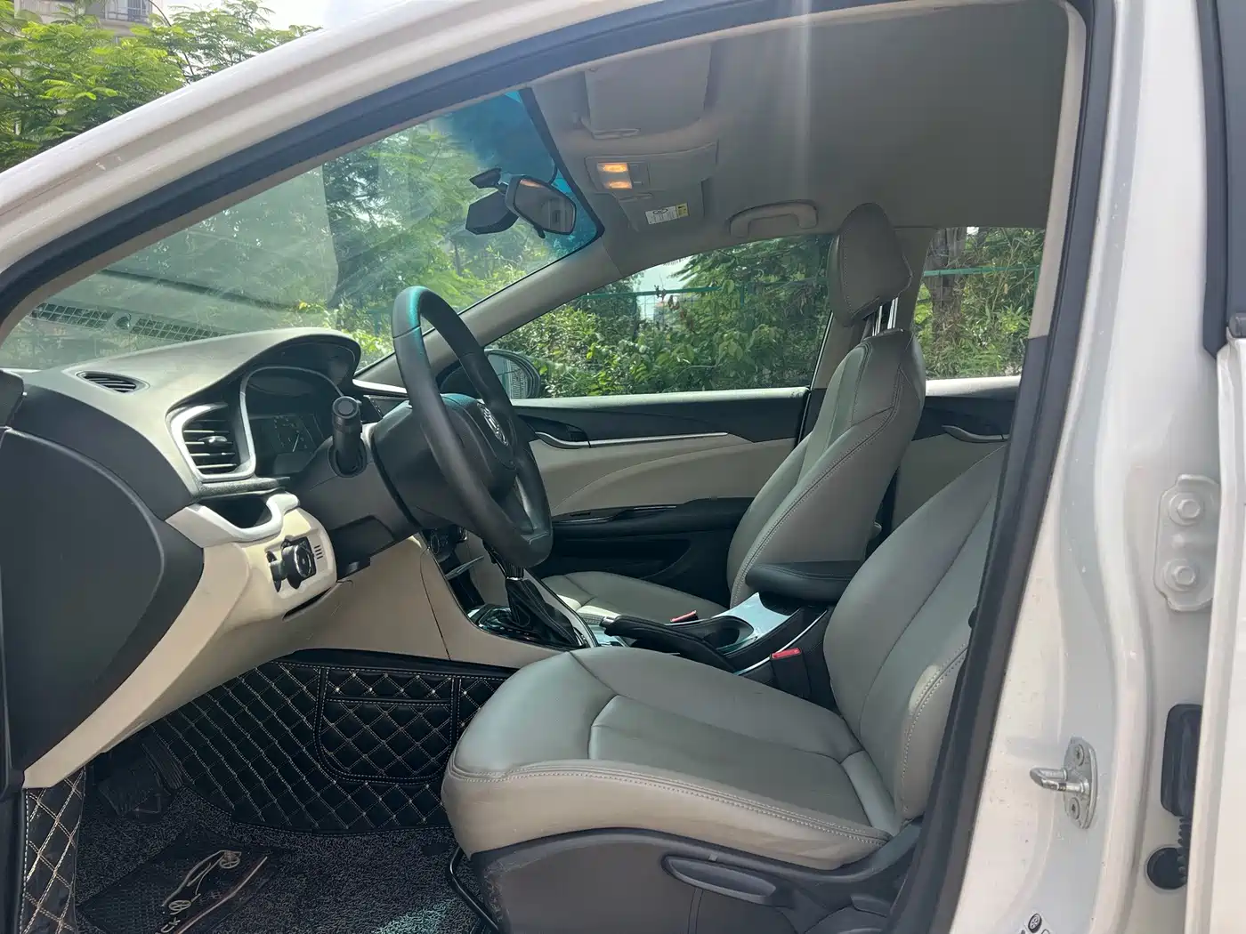 Фото 4 - Buick Excelle