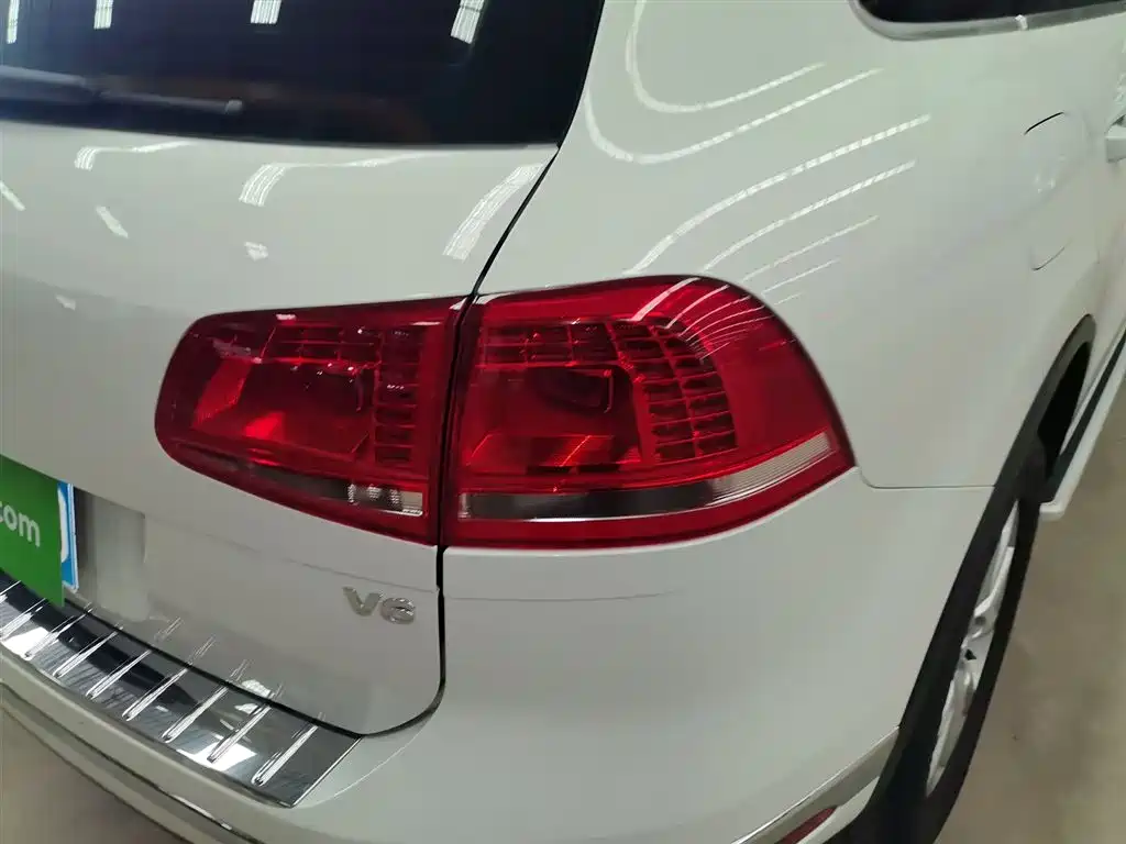 Volkswagen Touareg 2017 3.0TSI Explorer Edition фото 20