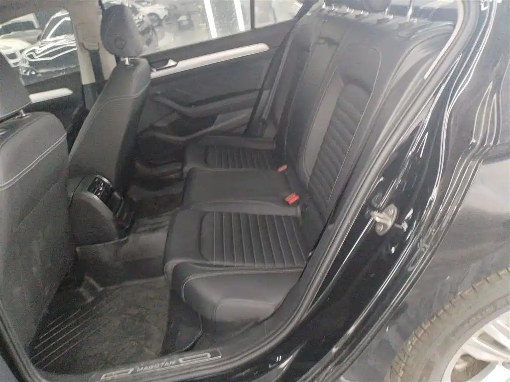 Volkswagen Magotan 2025 Popular Edition 280TSI DSG Comfort фото 13