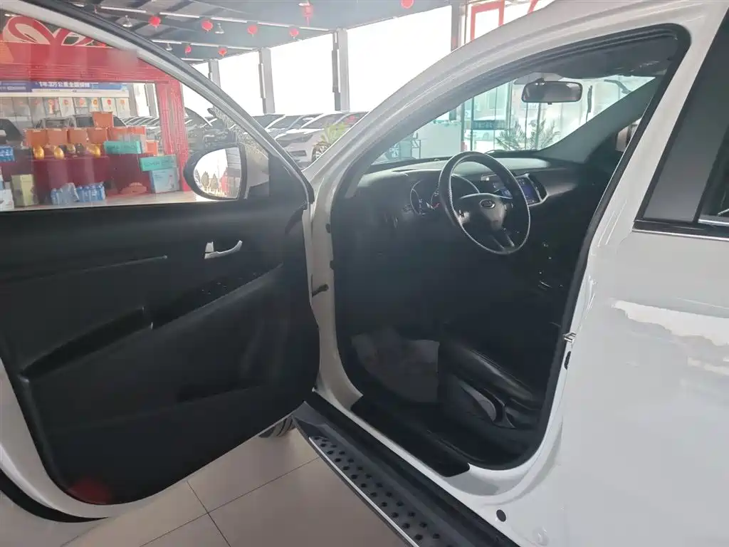 Kia Sportage 2016 2.0L Automatic 2WD GL фото 11