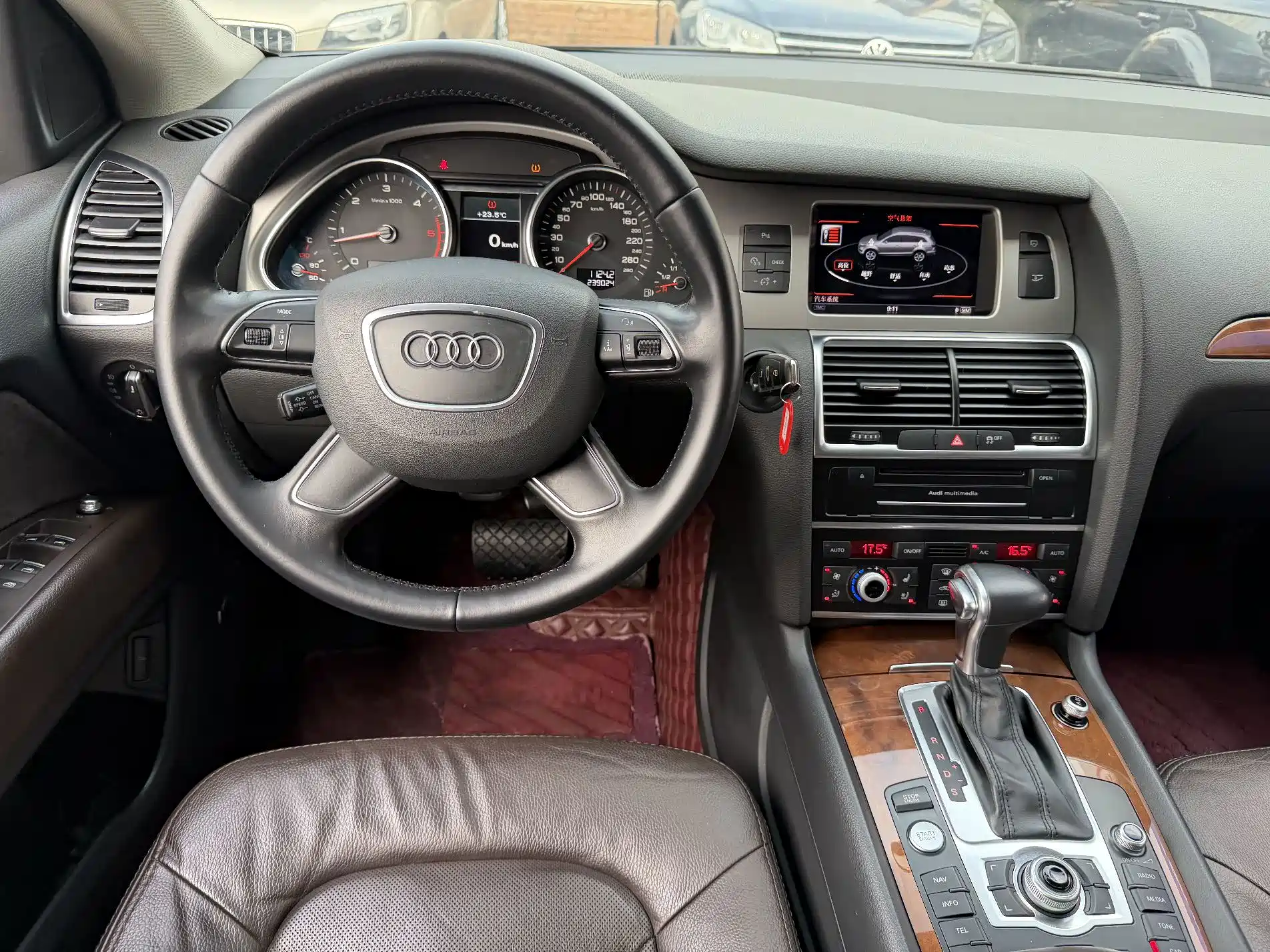 Photo 14 - Audi Q7