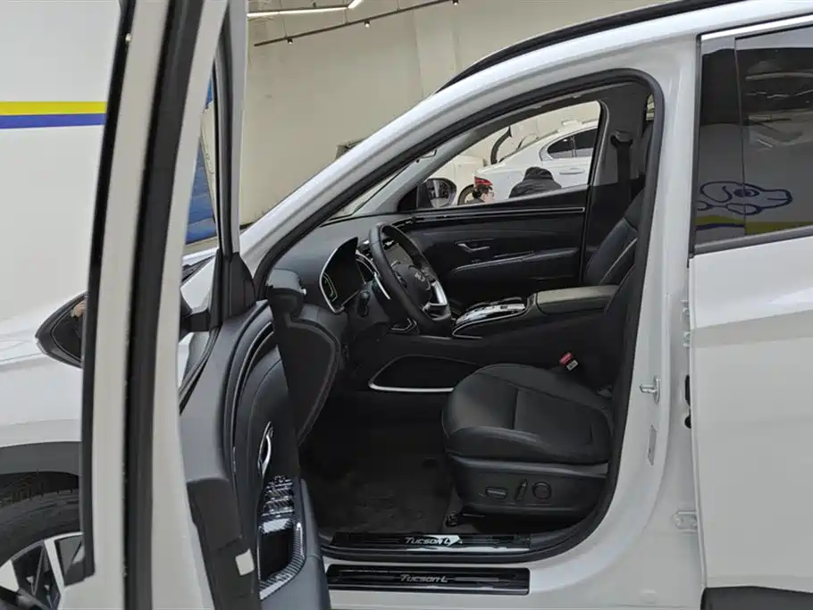 Hyundai Tucson 2023 Tucson L 1.5T Automatic 2WD GLX Elite Edition фото 9
