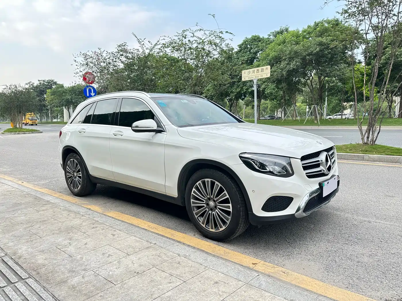 Mercedes-Benz GLC 2016 GLC 200 4MATIC фото 8