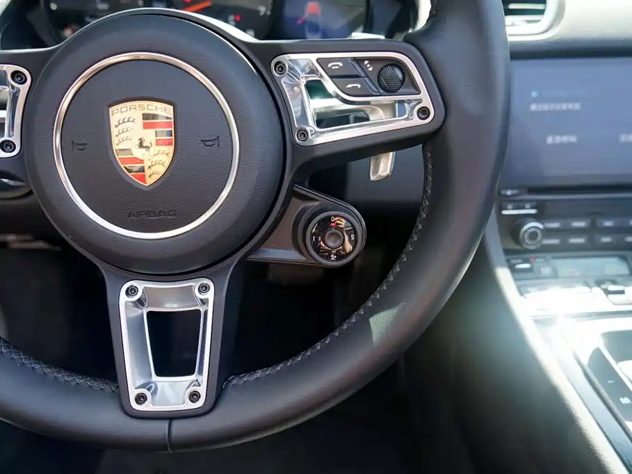 Porsche 718 2022 Boxster T 2.0T фото 22