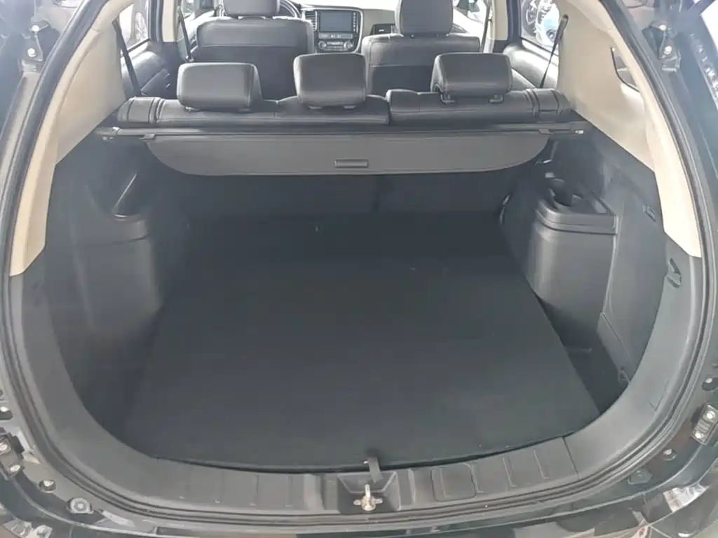 Mitsubishi Outlander 2017 2017 2.0L 2WD Glory 5-seater