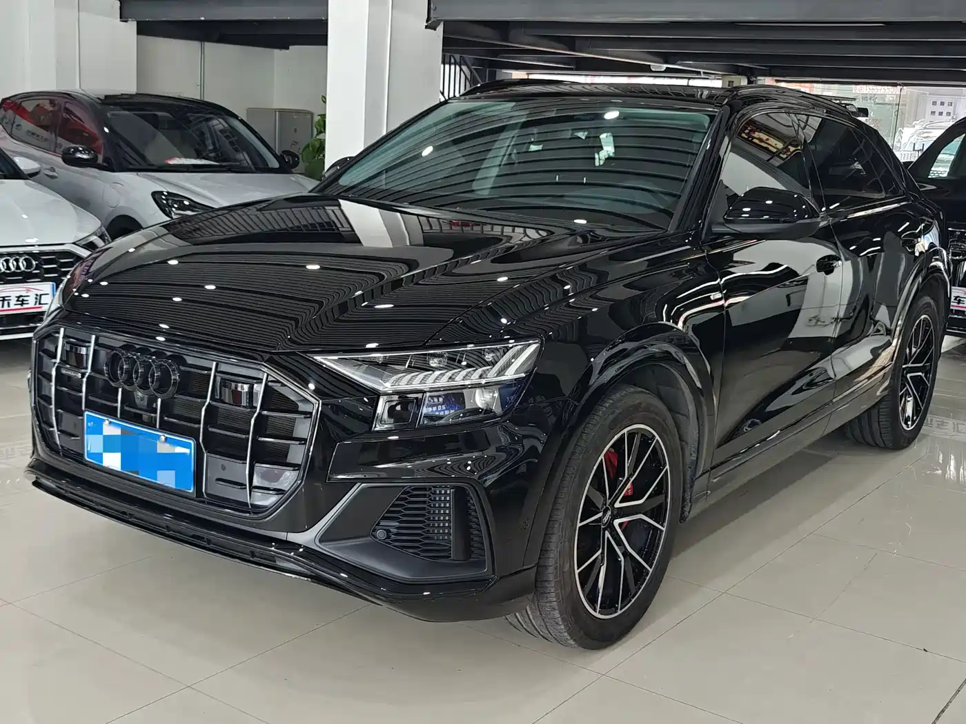 Audi Q8 2024 2023 55 TFSI Luxury Sport