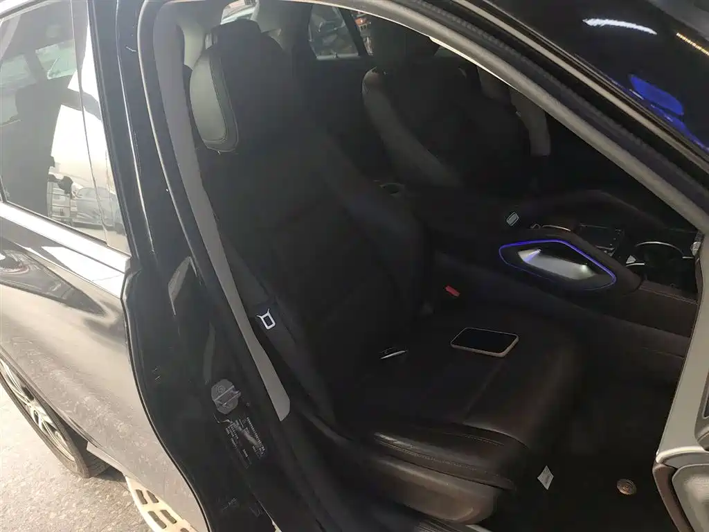 Mercedes-Benz GLE 2020 GLE 350 4MATIC Dynamic фото 16