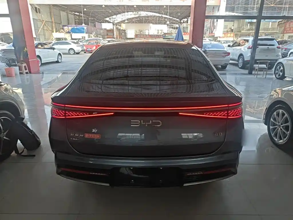 BYD Seal 2024 2023 DM-i 1.5T 121km Flagship