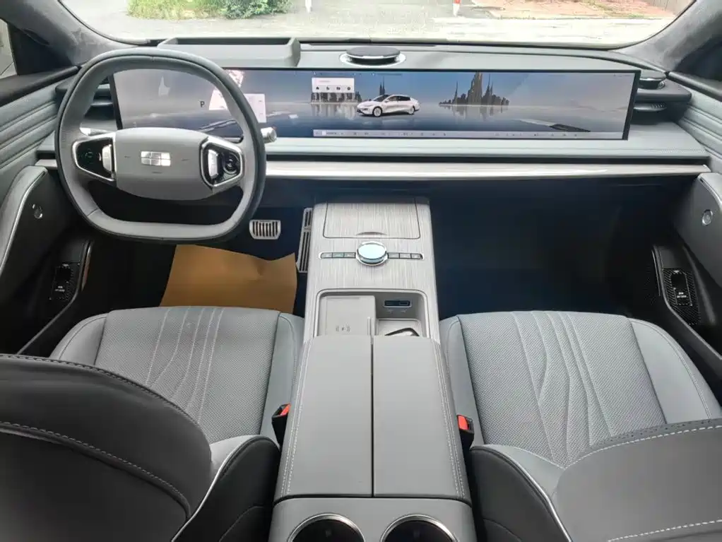 Geely Galaxy Galaxy E8 2024 2024 550km RWD MAX