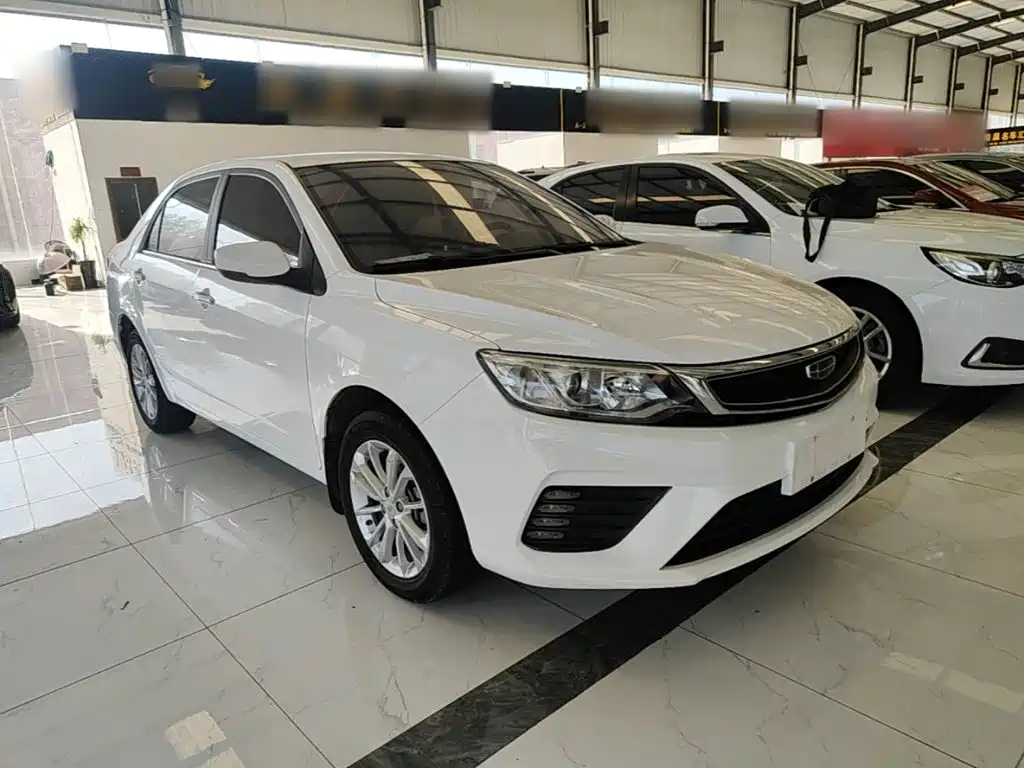 Фото 4 - Geely Vision