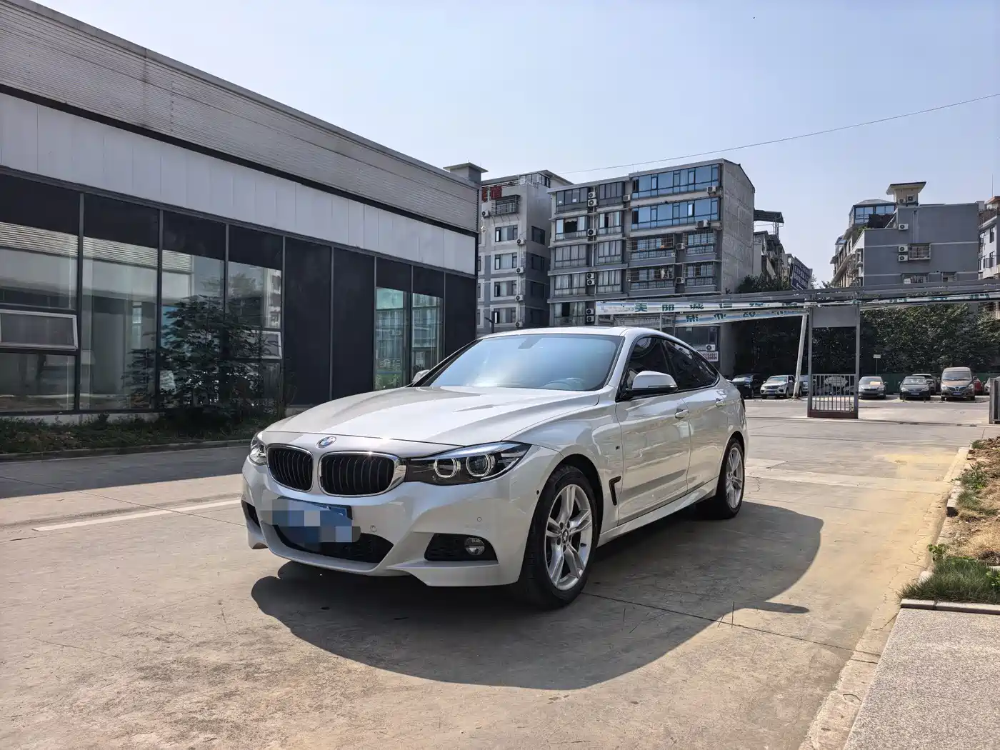 Photo 1 - BMW 3 Series GT