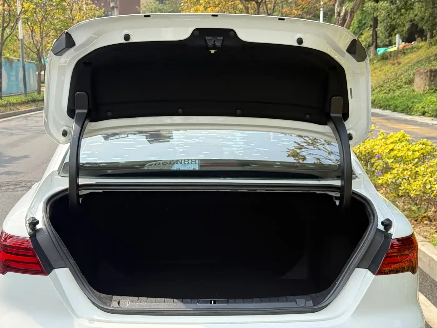 GEELY AUTOMOBILE BINRUI